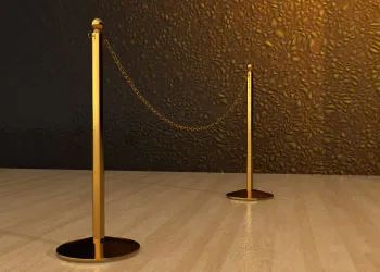 Classic Chain Post in Brass